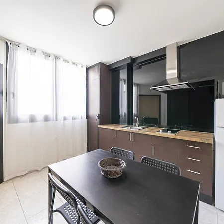 Apartamento Piso De 2 Donoso Cortes Primero *